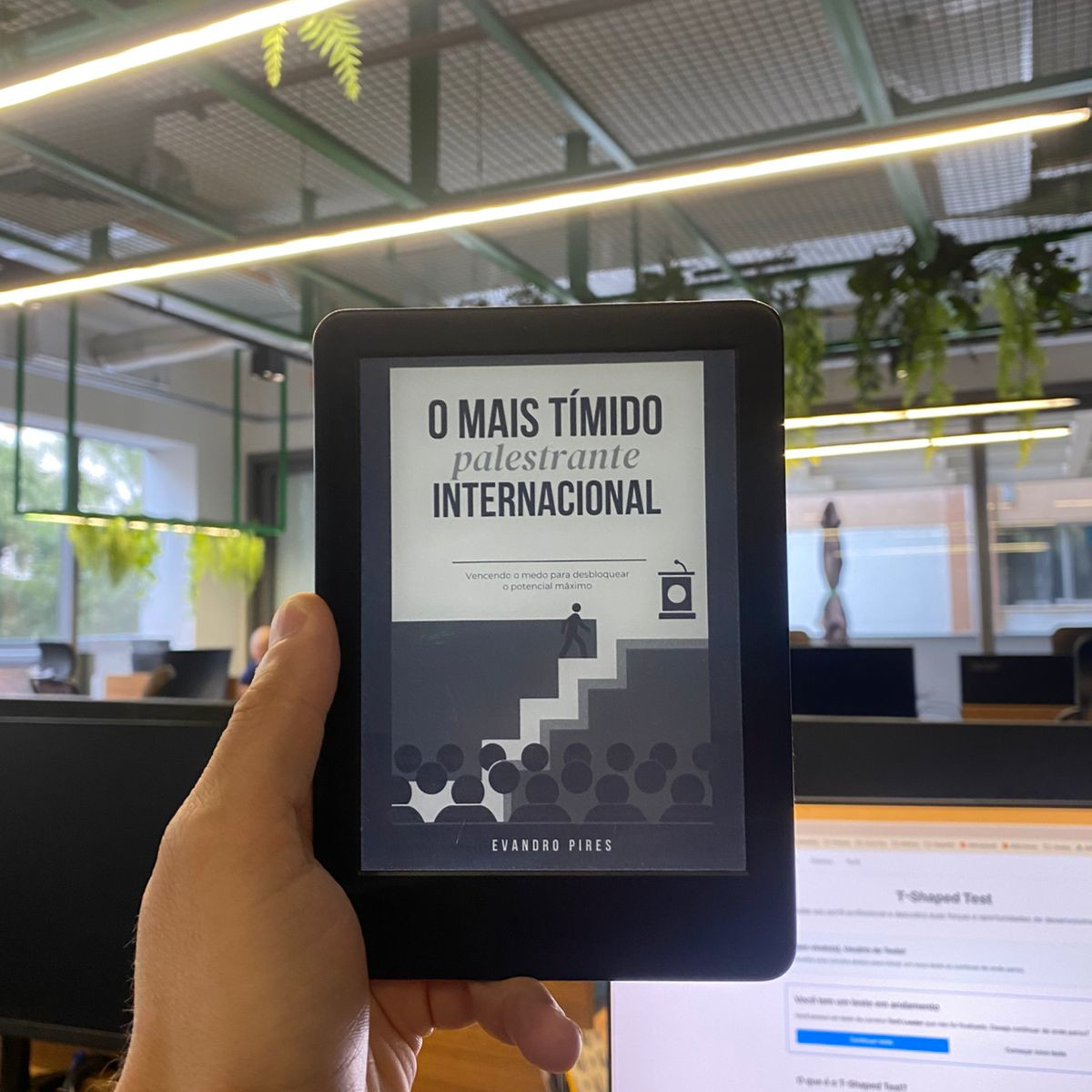 Lançamento do Livro Físico